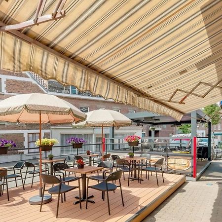 Cafe Rene Borgloon Bed & Breakfast Bagian luar foto